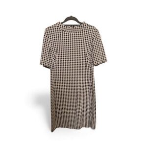 American Living Black and White Houndstooth Short Sleeve Dress